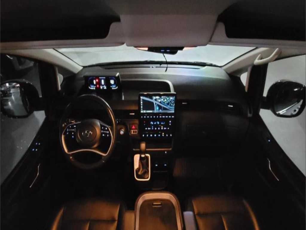 HYUNDAI Staria - Vista 11