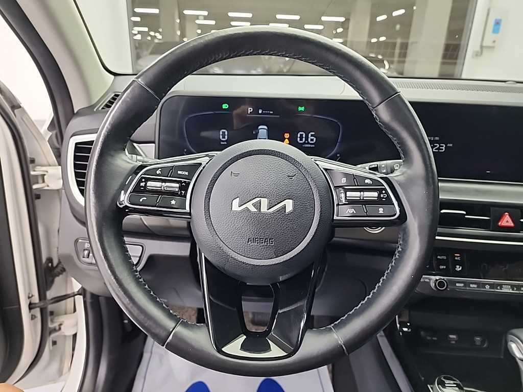 KIA Seltos - Vista 9
