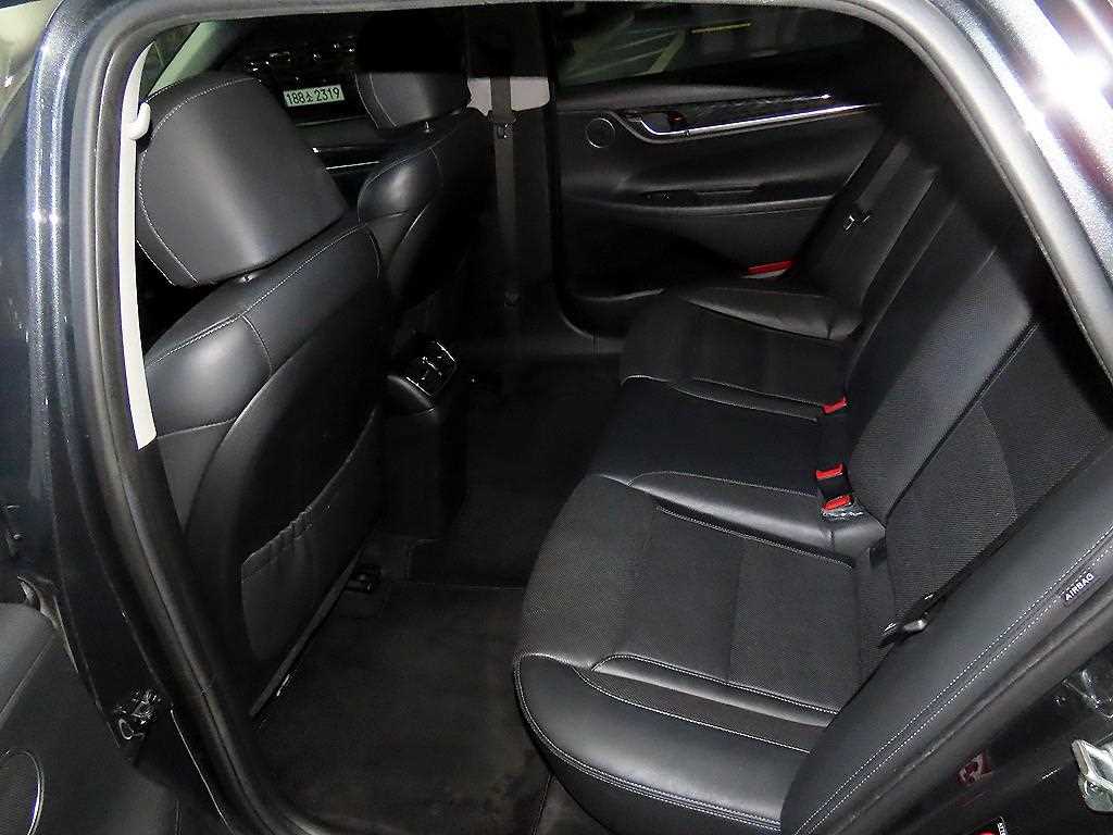 HYUNDAI Grandeur - Vista 7