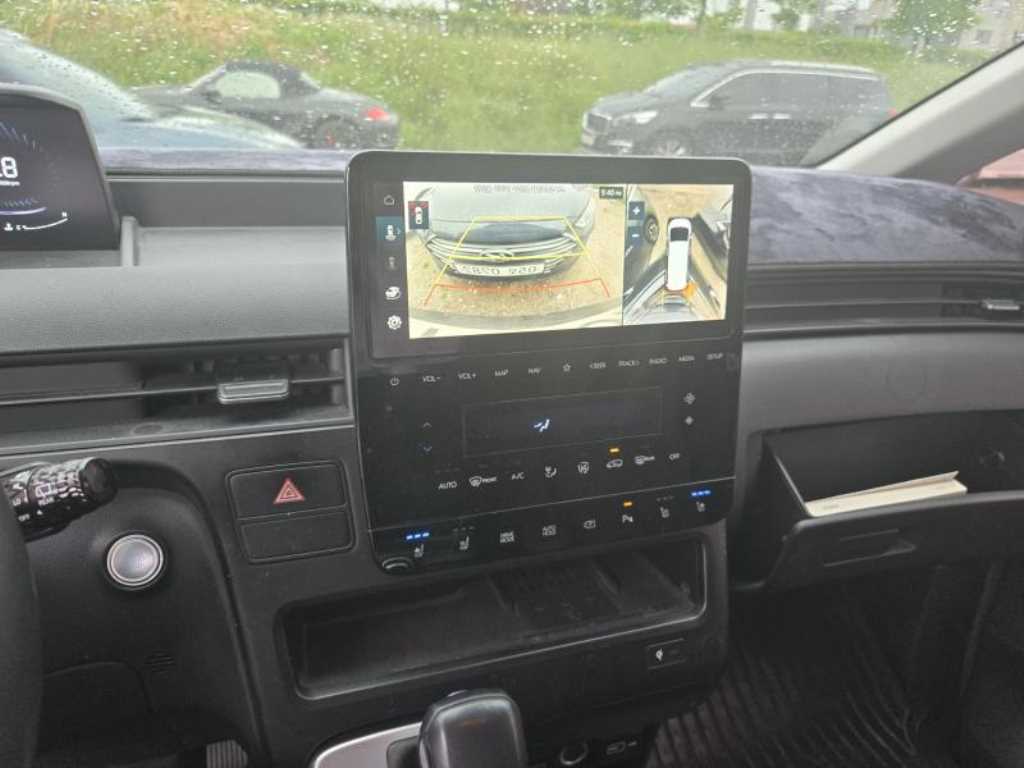 HYUNDAI Staria - Vista 6