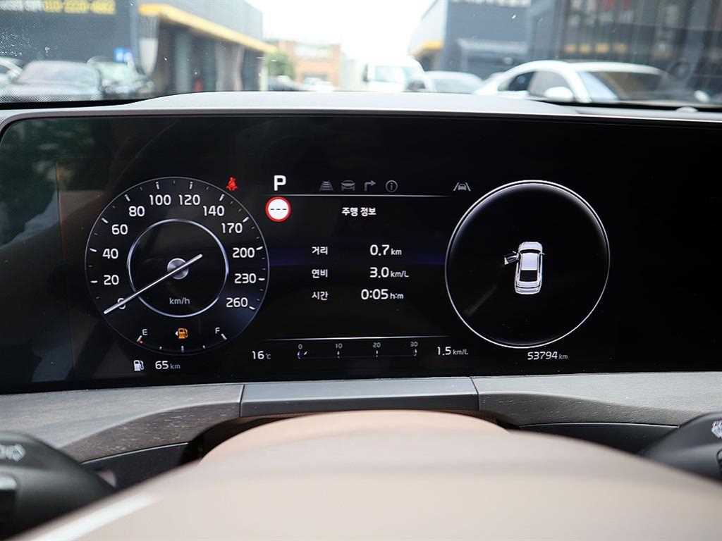KIA K8 - Vista 10