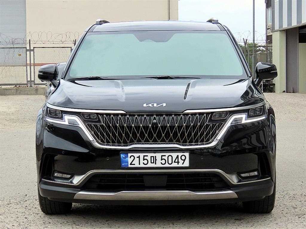 KIA Carnival 2023 Negro - Importación desde Corea - HF Imports Iquique - Foto 1
