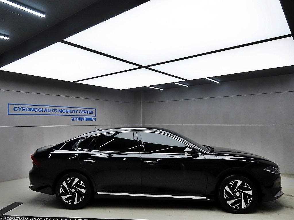 HYUNDAI Grandeur - Vista 2