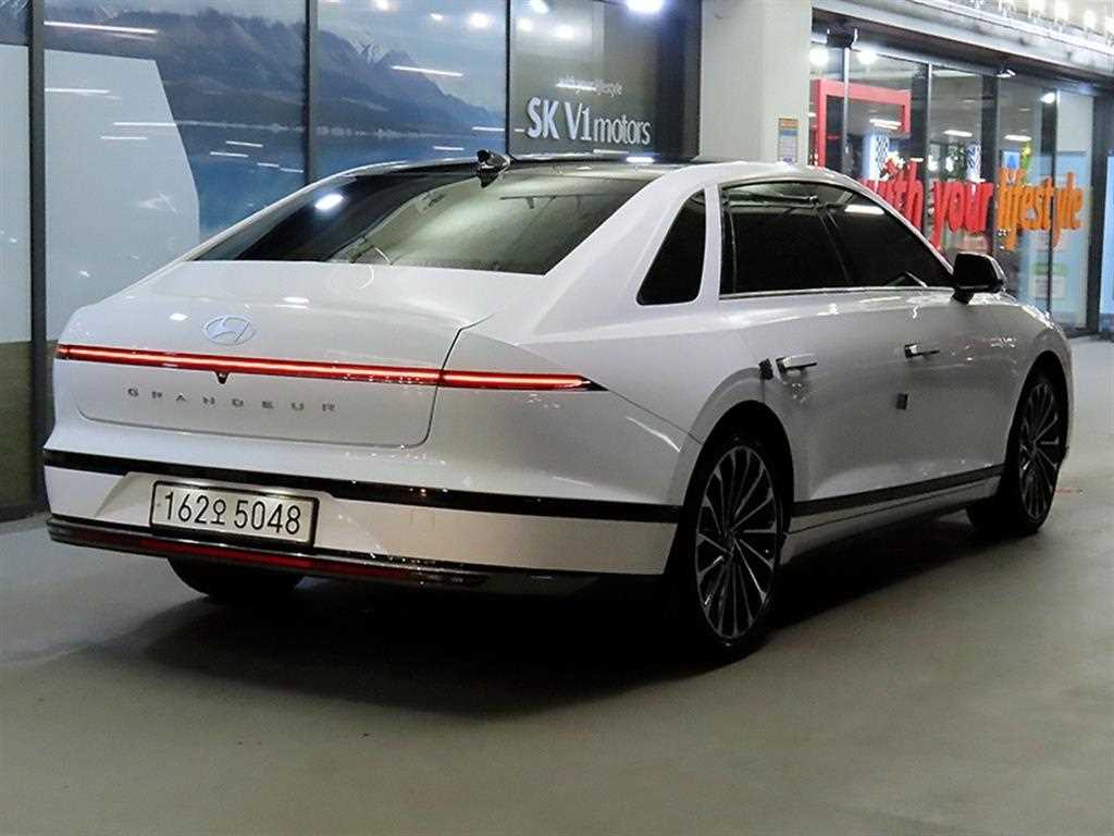 HYUNDAI Grandeur - Vista 4