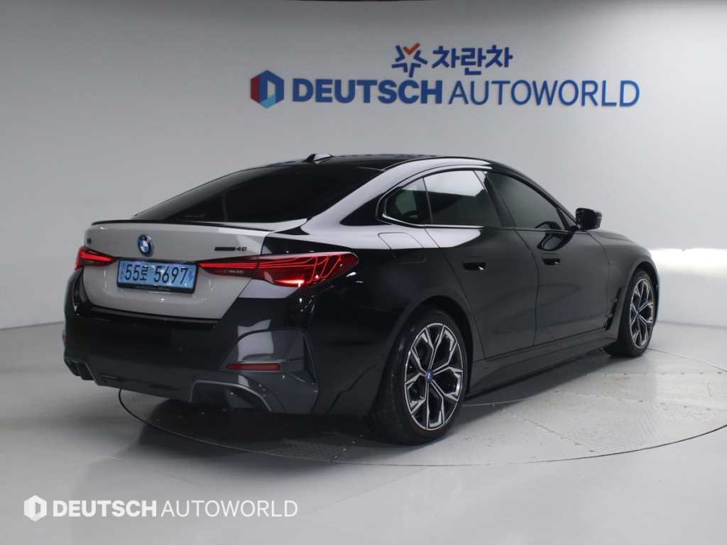 BMW i4 - Vista 2