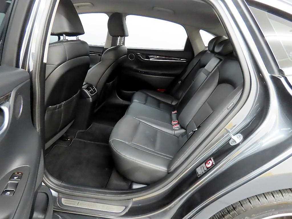 HYUNDAI Grandeur - Vista 6