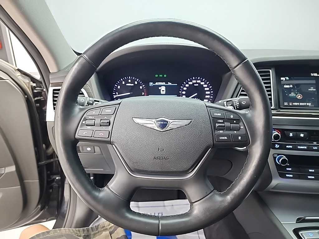 Genesis G80 - Vista 9