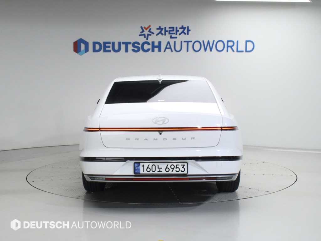 HYUNDAI Grandeur - Vista 4