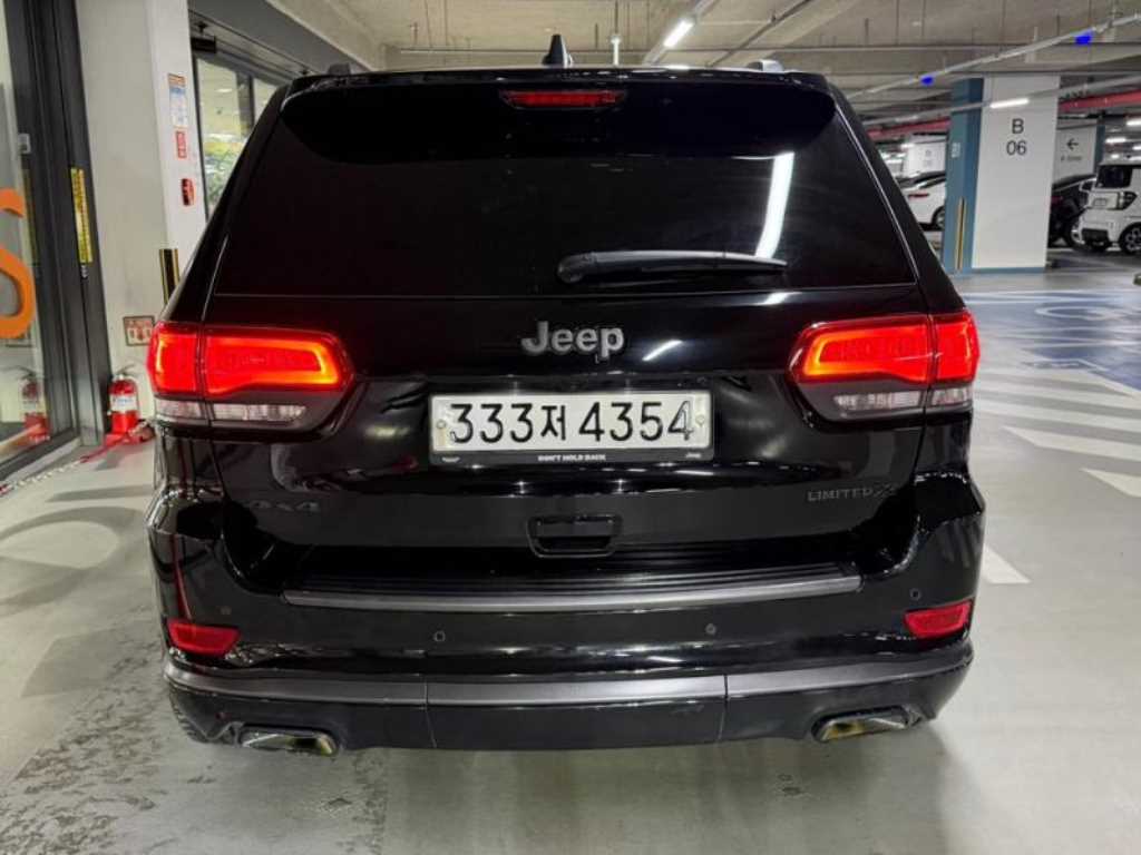 Jeep Cherokee - Vista 5