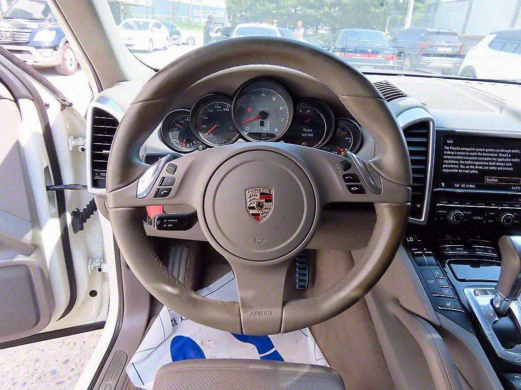 Porsche Cayenne - Vista 8
