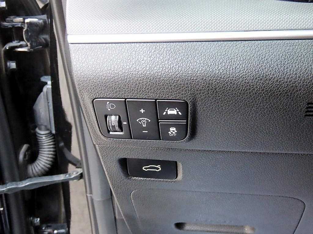 KIA K5 2020 Negro - Importación desde Corea - HF Imports Iquique - Foto 13