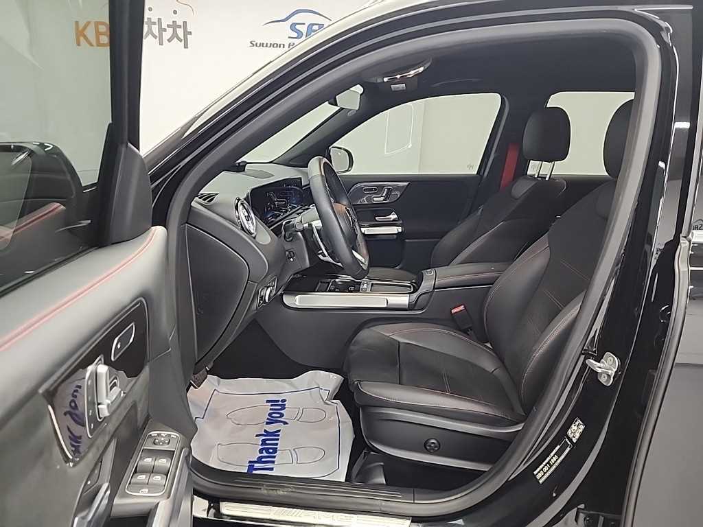 Mercedes Benz GLB Class - Vista 11