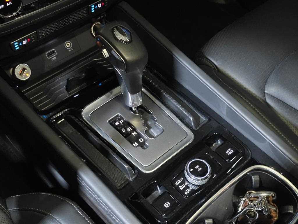 Ssangyong Rexton 2019 Negro - Importación desde Corea - HF Imports Iquique - Foto 13