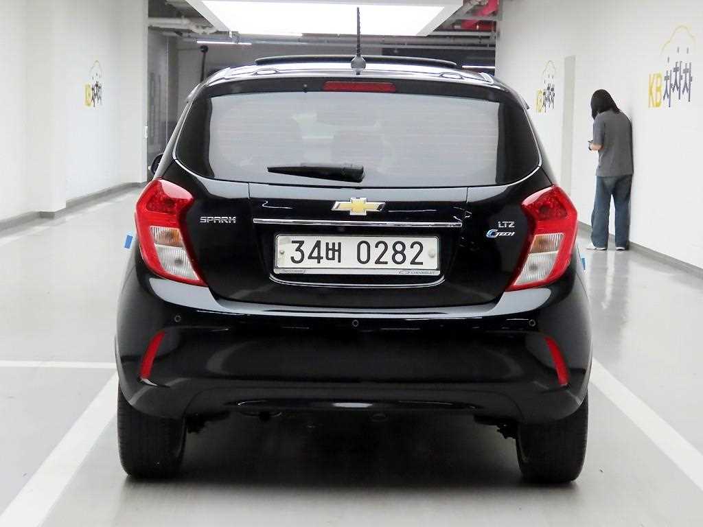Chevrolet Spark - Vista 3