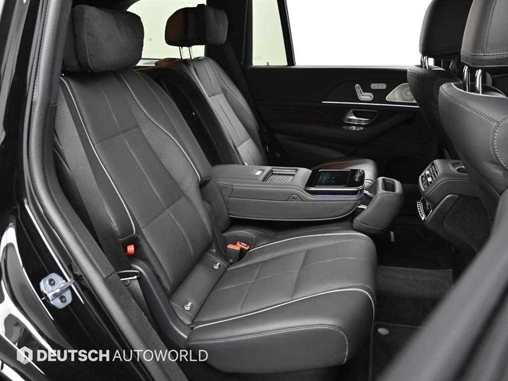 Mercedes Benz GLS Class - Vista 12