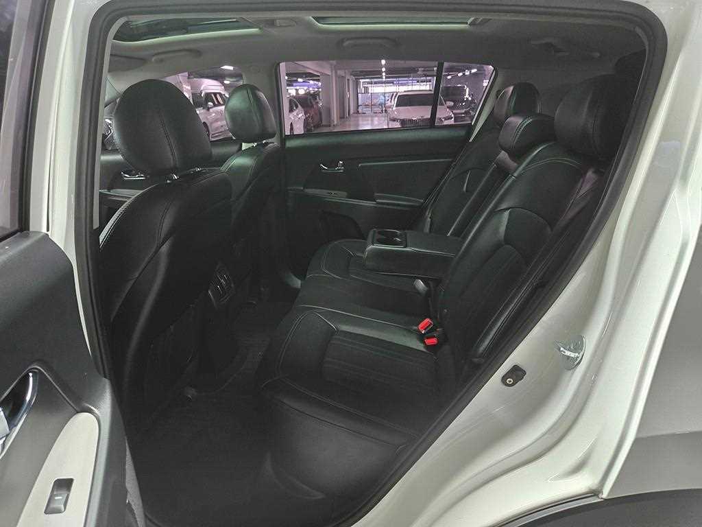 KIA Sportage - Vista 6