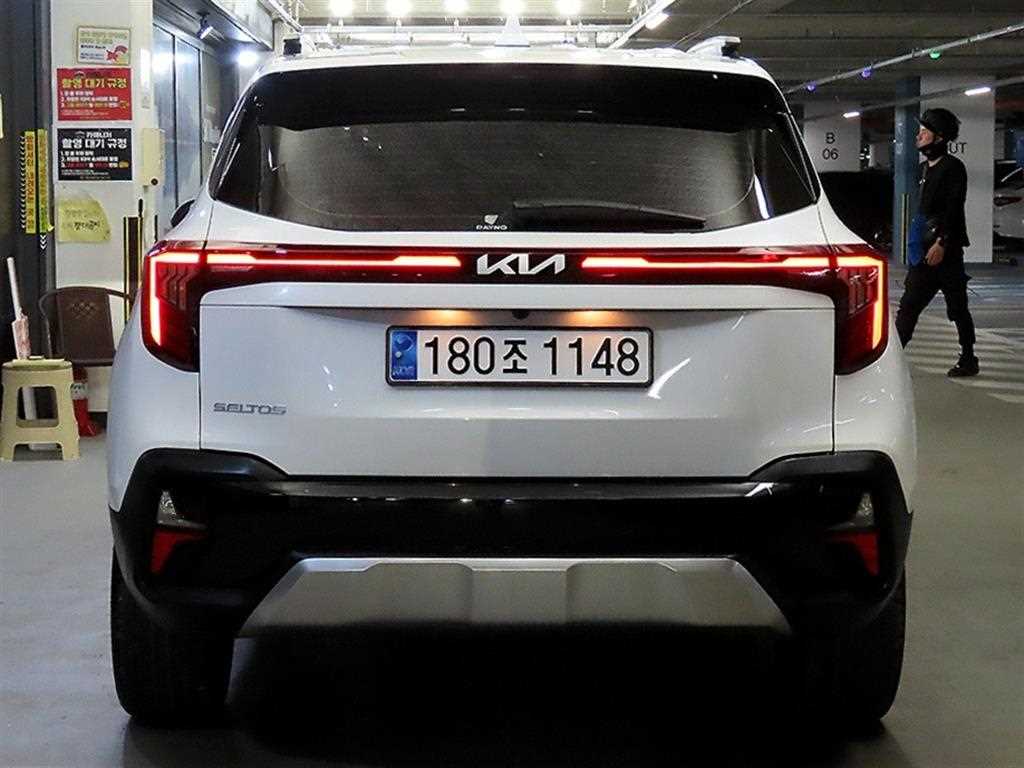 KIA Seltos - Vista 5