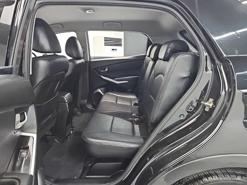 Ssangyong Korando - Vista 12