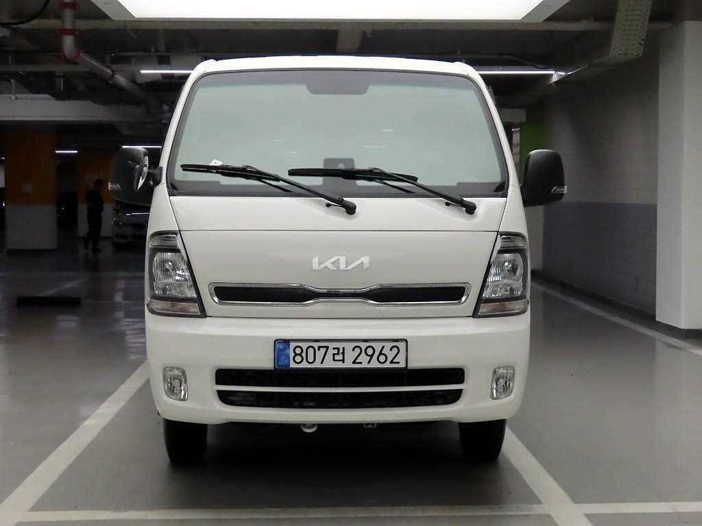 Small Truck Cargo (small) 2022 Blanco - Importación desde Corea - HF Imports Iquique - Foto 1