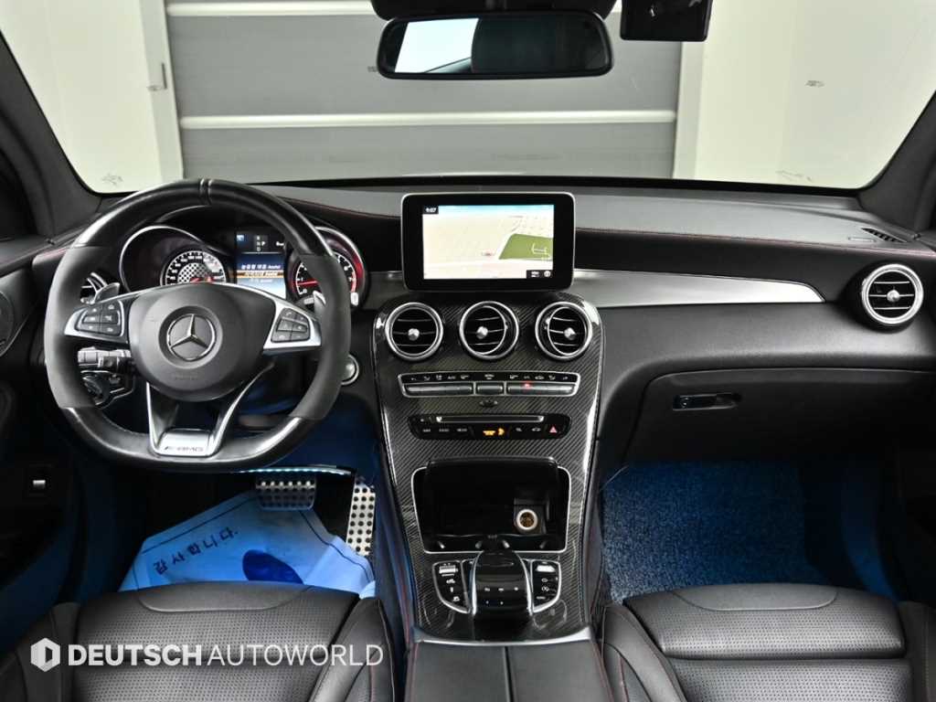Mercedes Benz GLC Class - Vista 7