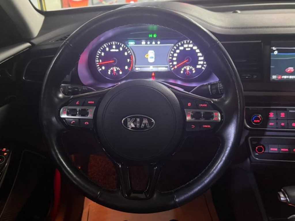 KIA K7 - Vista 8