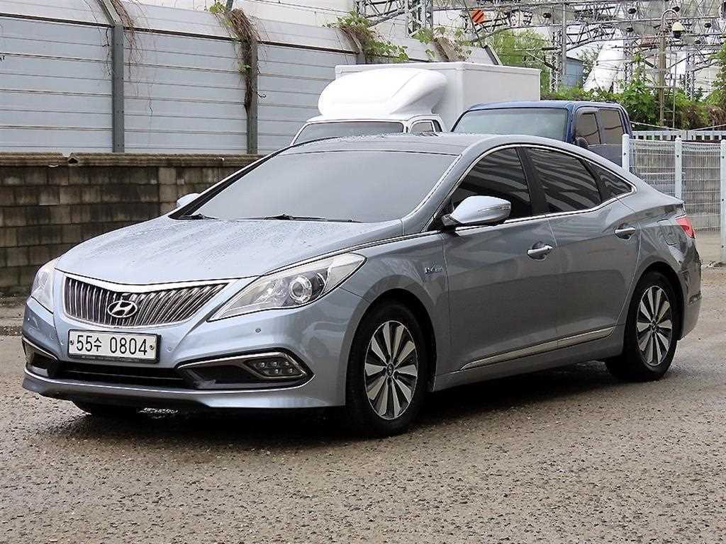 HYUNDAI Grandeur - Vista 2