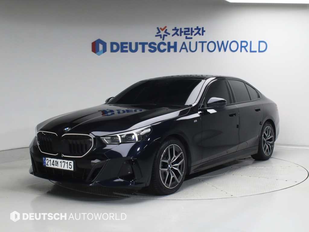 BMW 5 Series 2024 Negro - Importación desde Corea - HF Imports Iquique - Foto 1