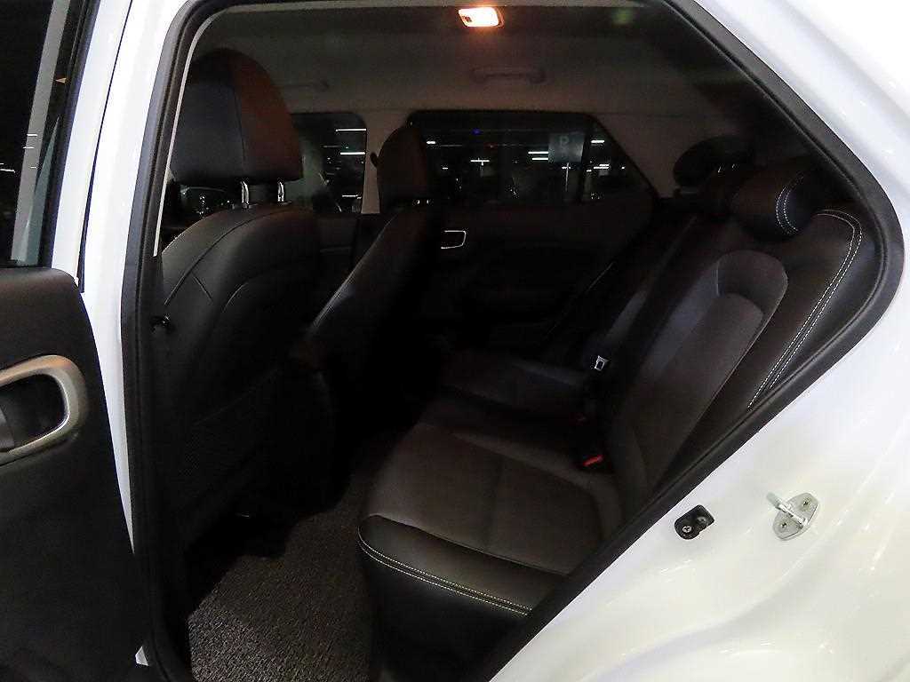 HYUNDAI Venue - Vista 7