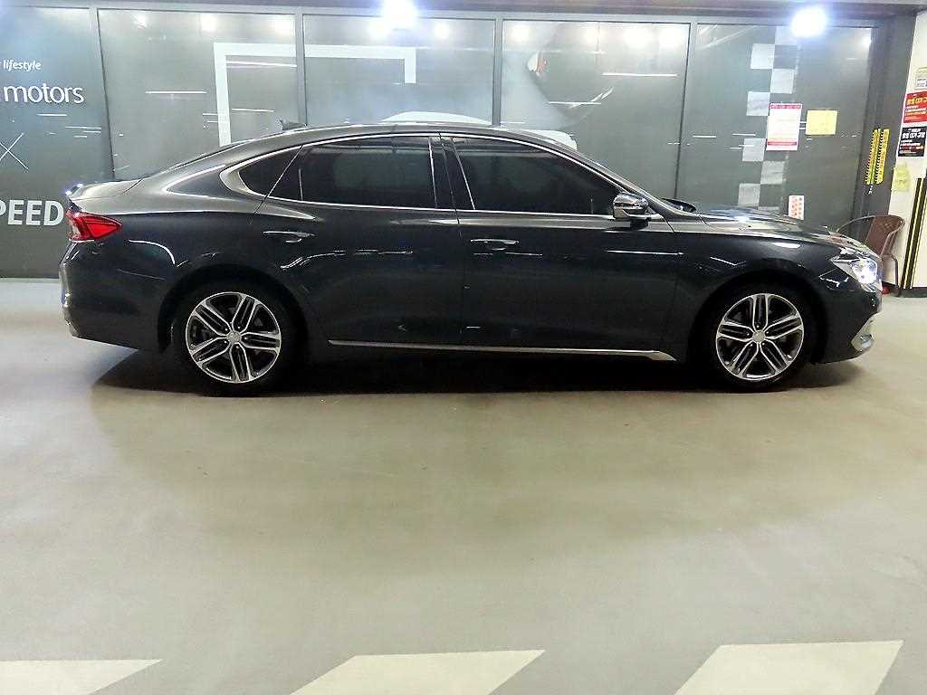 HYUNDAI Grandeur - Vista 3