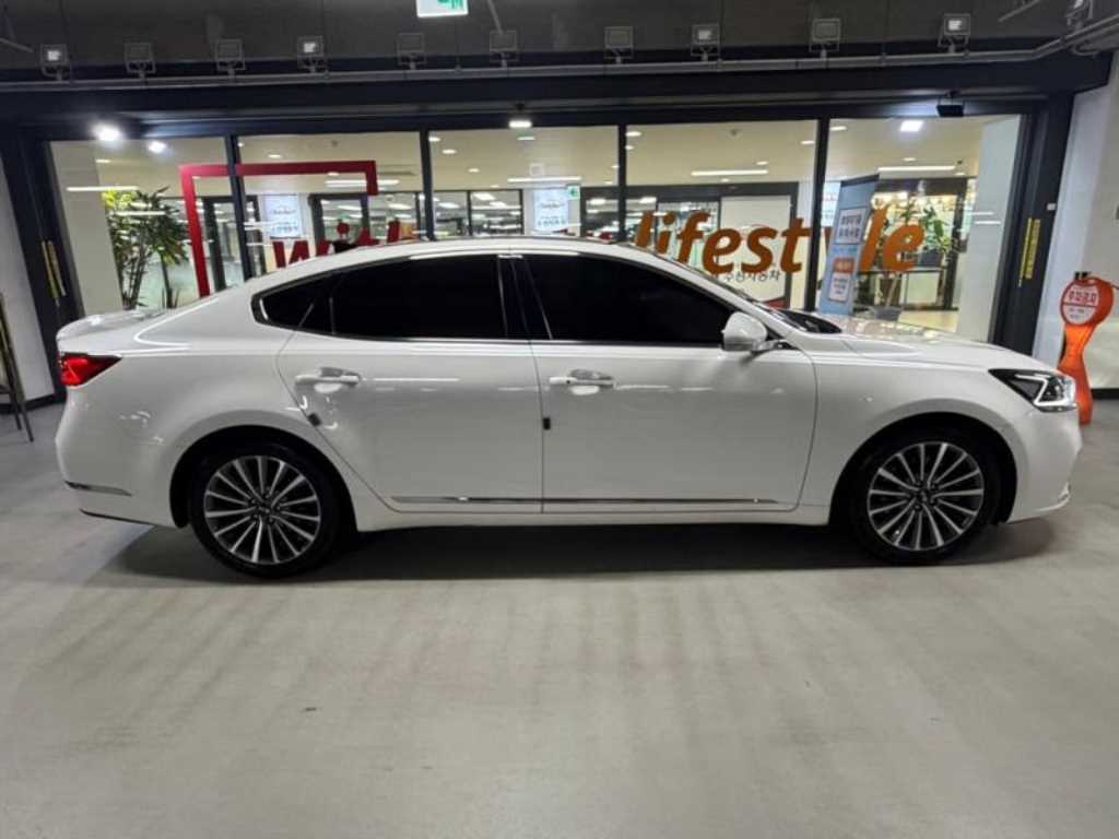 KIA K7 - Vista 3