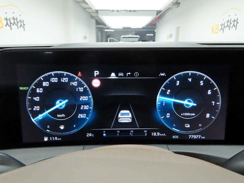 KIA K8 - Vista 5