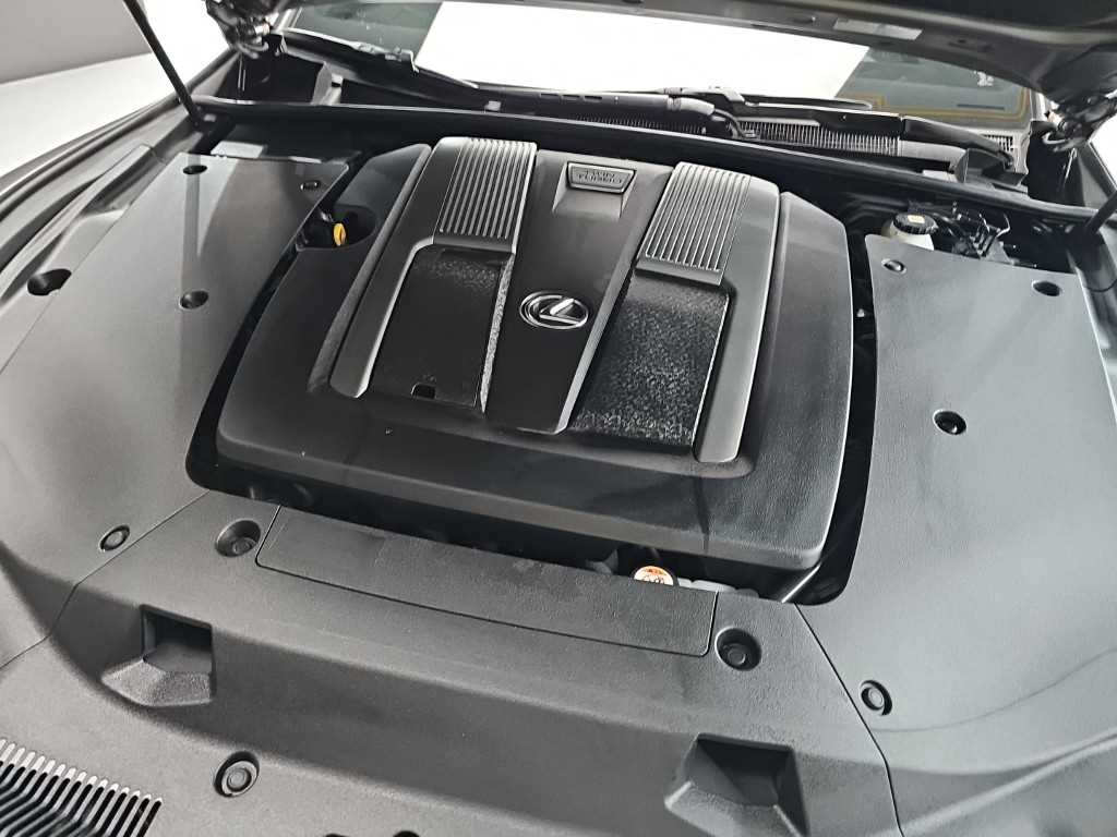 Lexus LS - Vista 5