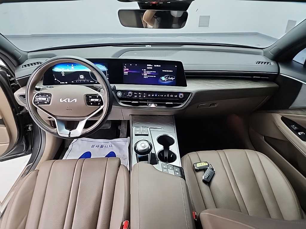 KIA K8 - Vista 7