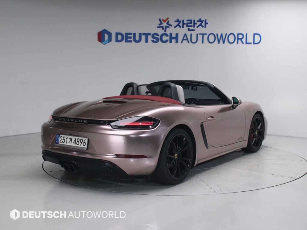 Porsche 718 - Vista 2
