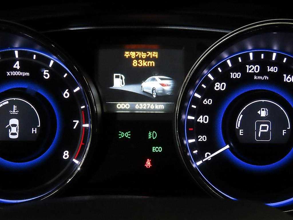 HYUNDAI Sonata - Vista 9