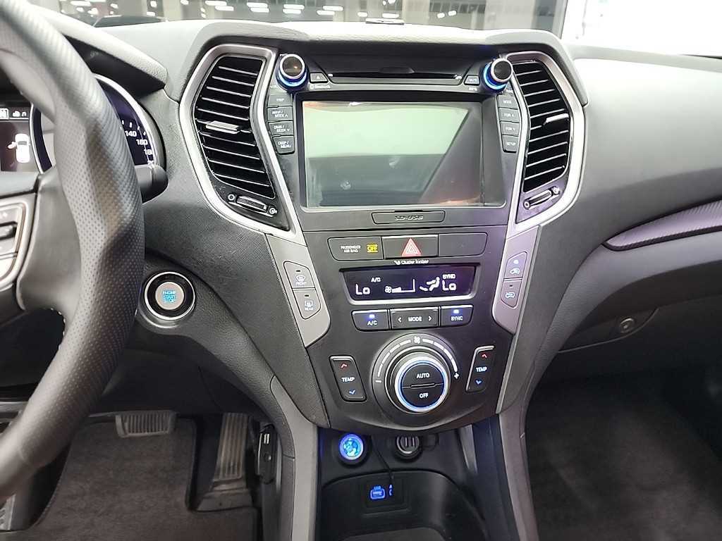 HYUNDAI Santa Fe - Vista 10
