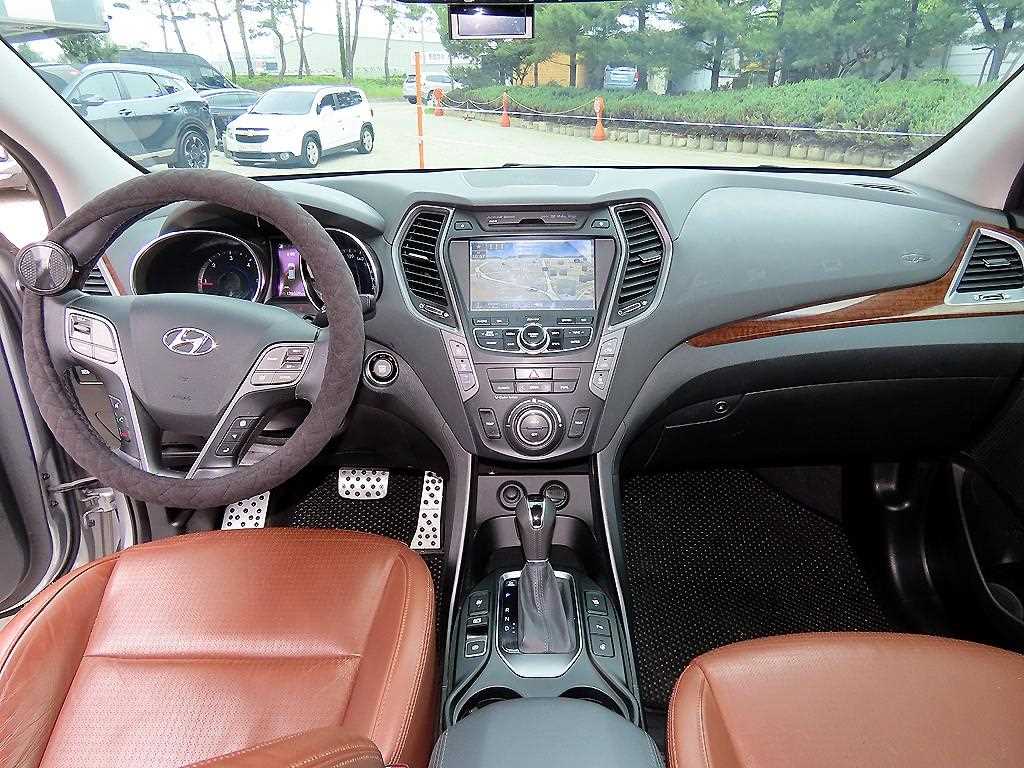 HYUNDAI Maxcruz - Vista 7