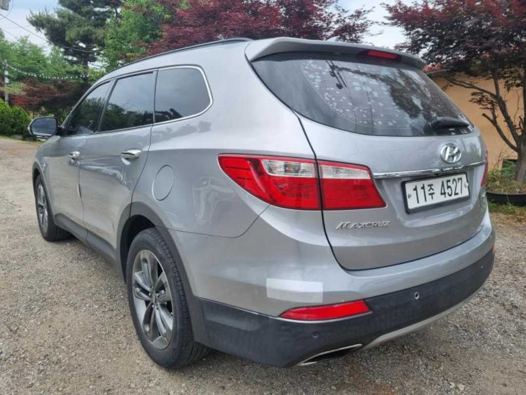 HYUNDAI Maxcruz - Vista 6