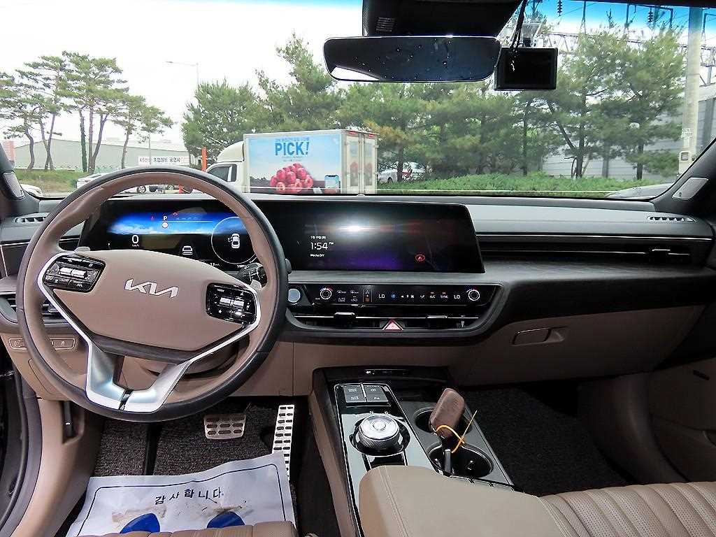 KIA K8 - Vista 7