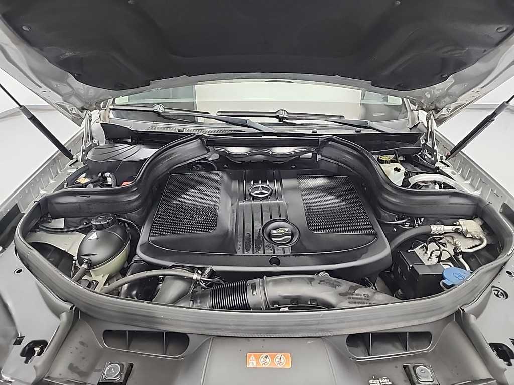 Mercedes Benz GLK Class - Vista 5