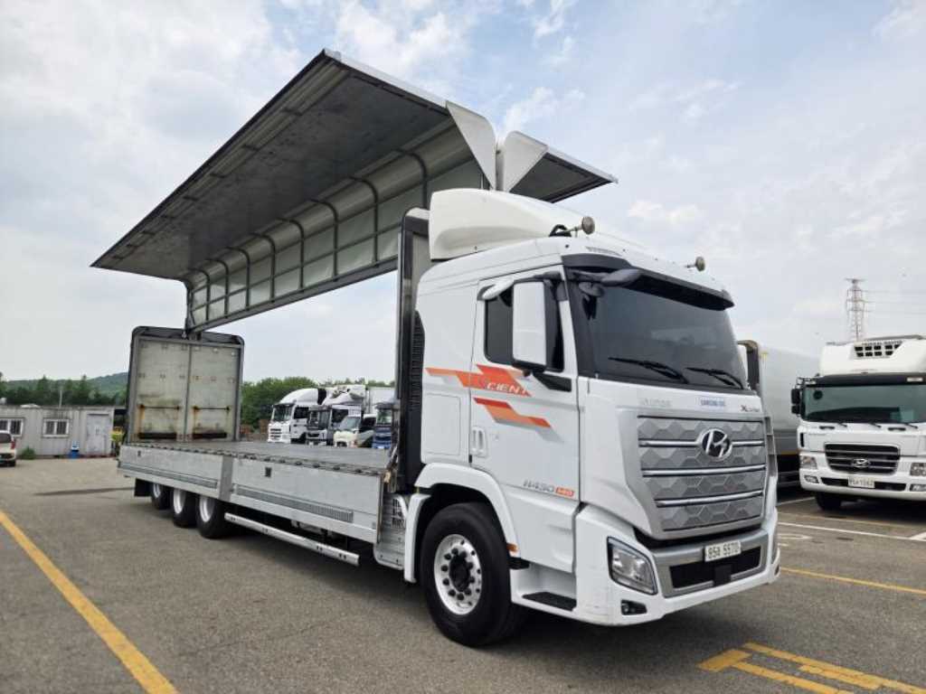 medium and large cargo truck - Vista 6