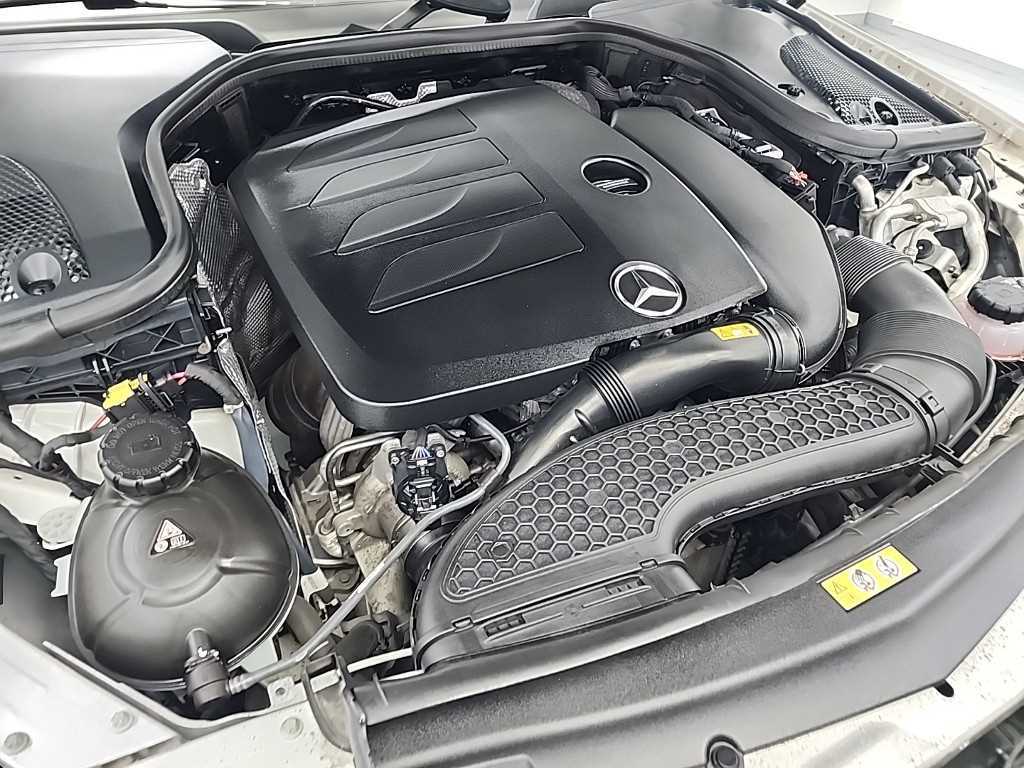 Mercedes Benz E class - Vista 5