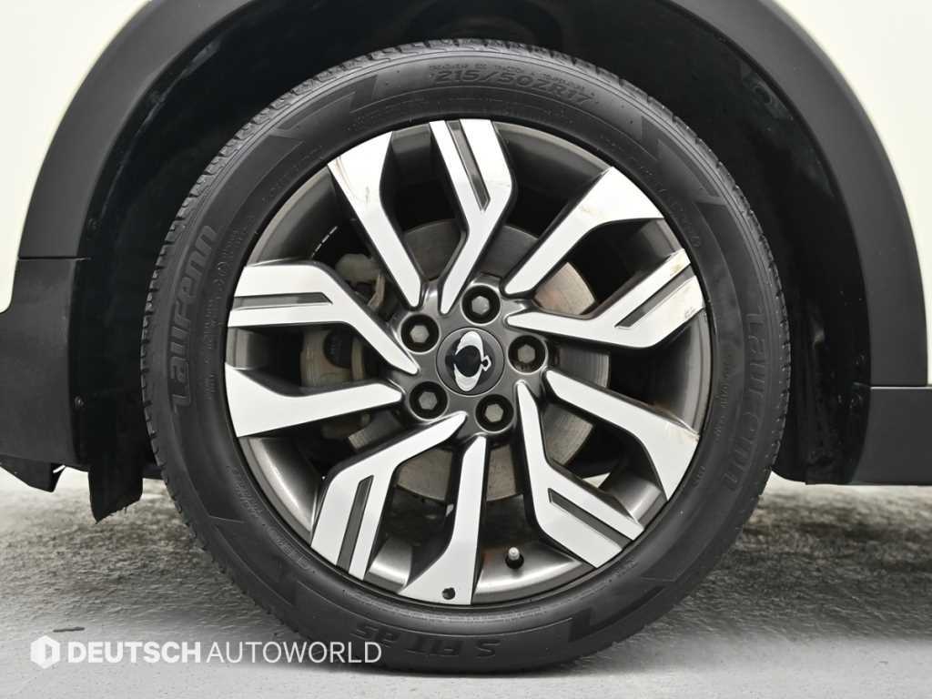 Ssangyong Tivoli - Vista 5