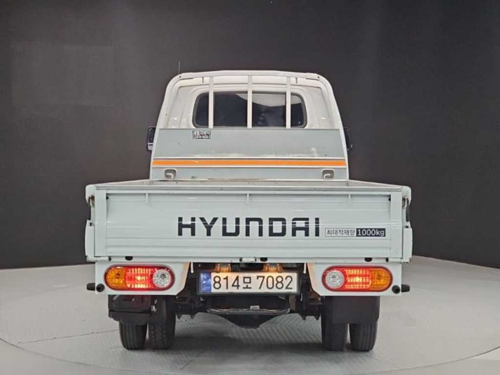 Small Truck Cargo (small) - Vista 3