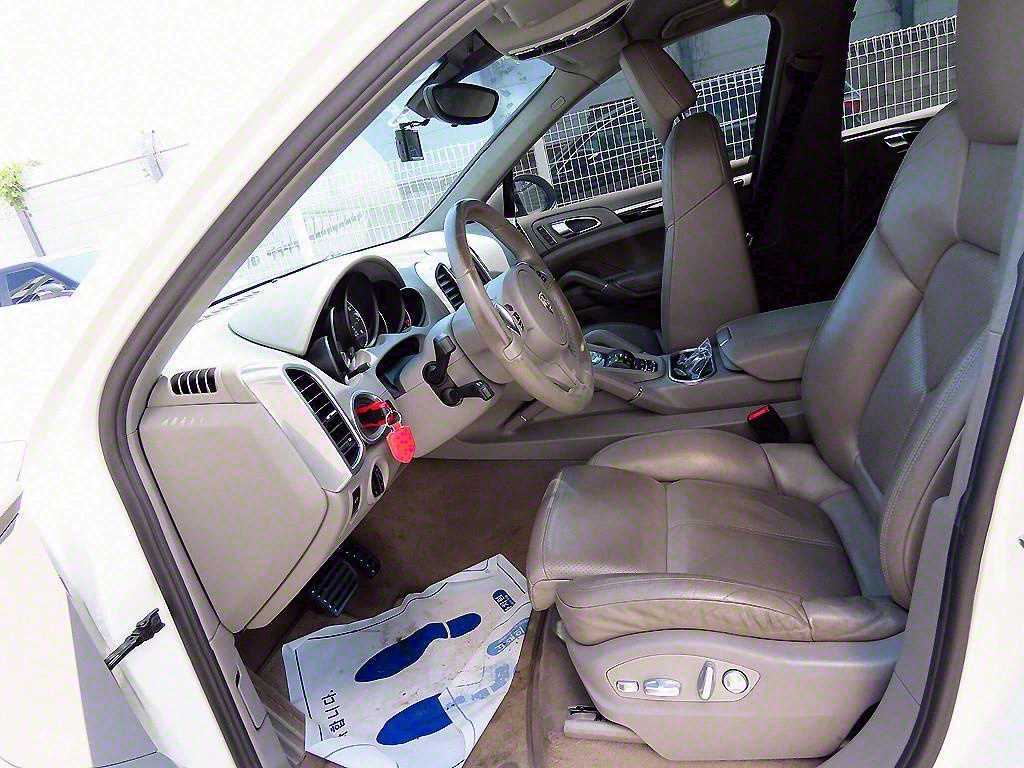 Porsche Cayenne - Vista 5