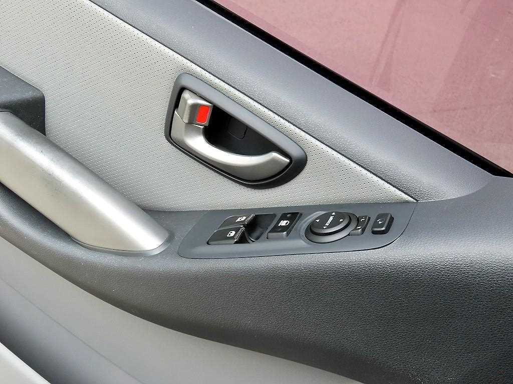 HYUNDAI Starex - Vista 12