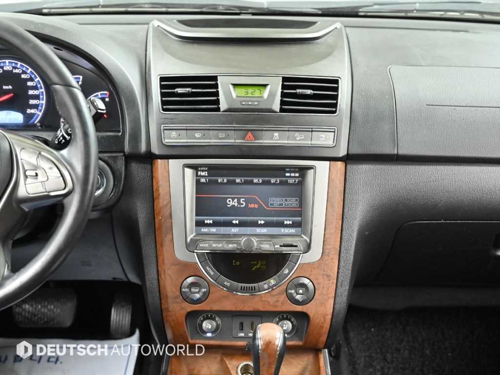 Ssangyong Rexton 2016 Negro - Importación desde Corea - HF Imports Iquique - Foto 14
