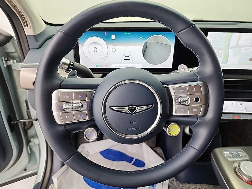 Genesis GV60 - Vista 9