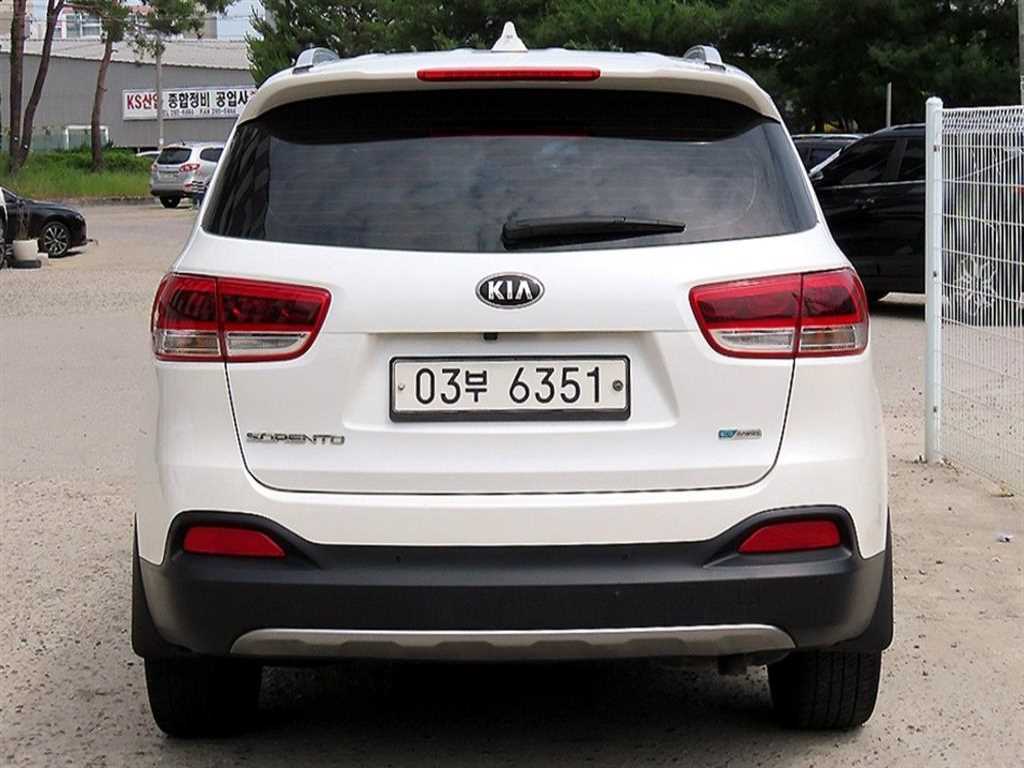 KIA Sorento - Vista 4