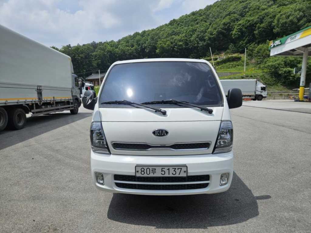 Small Truck Cargo (small) - Vista 2